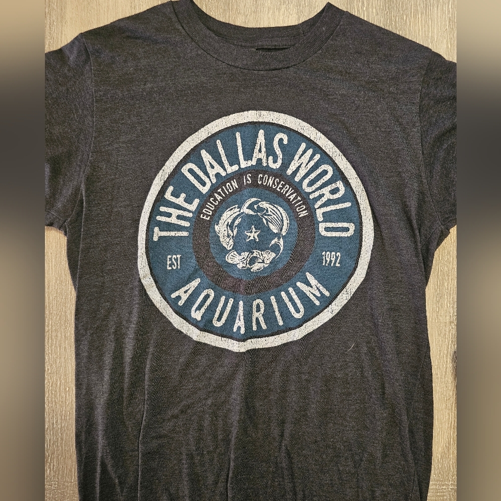 Women's tee